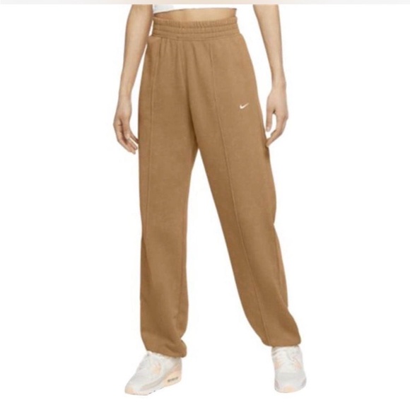 Nike Pants - Nike Women's Tan Sweatpants